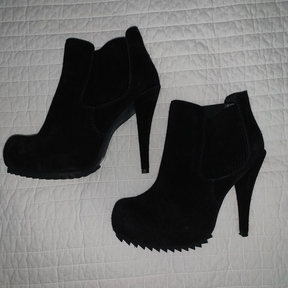 Booties - Picture 3 of 7